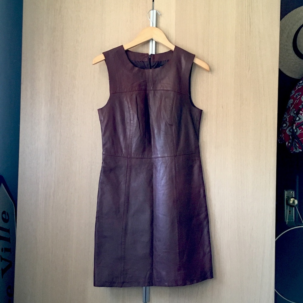 Burgundy leather shift dress - French label Caroll